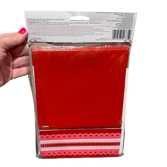 Wilton Eyelet Treat Boxes Sweetheart Set of 3 Per Package NEW Lot of 2 - Picture 4 of 9